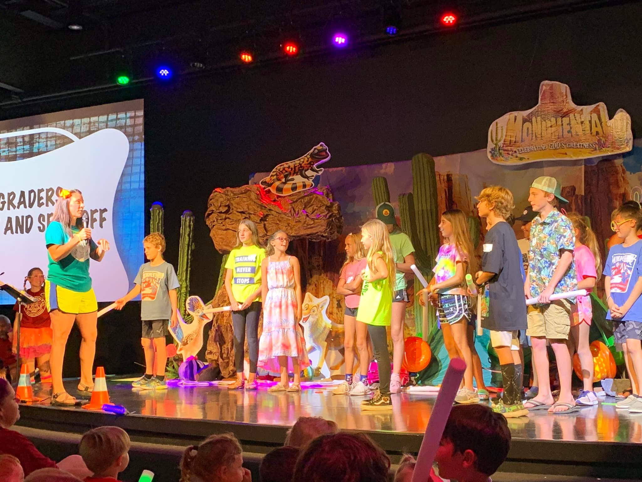 VBS 2022 stage MM kids